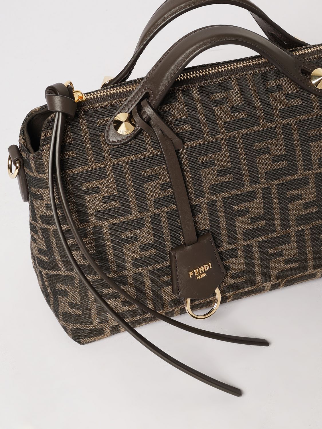 woman's tote bag