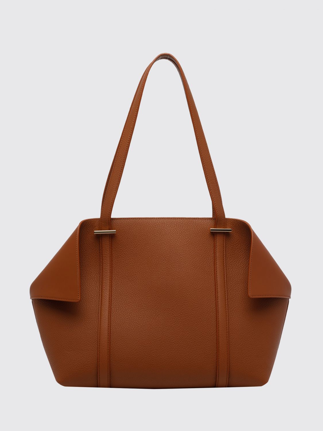 woman's shoulder bag