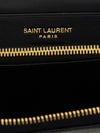 woman's wallet
