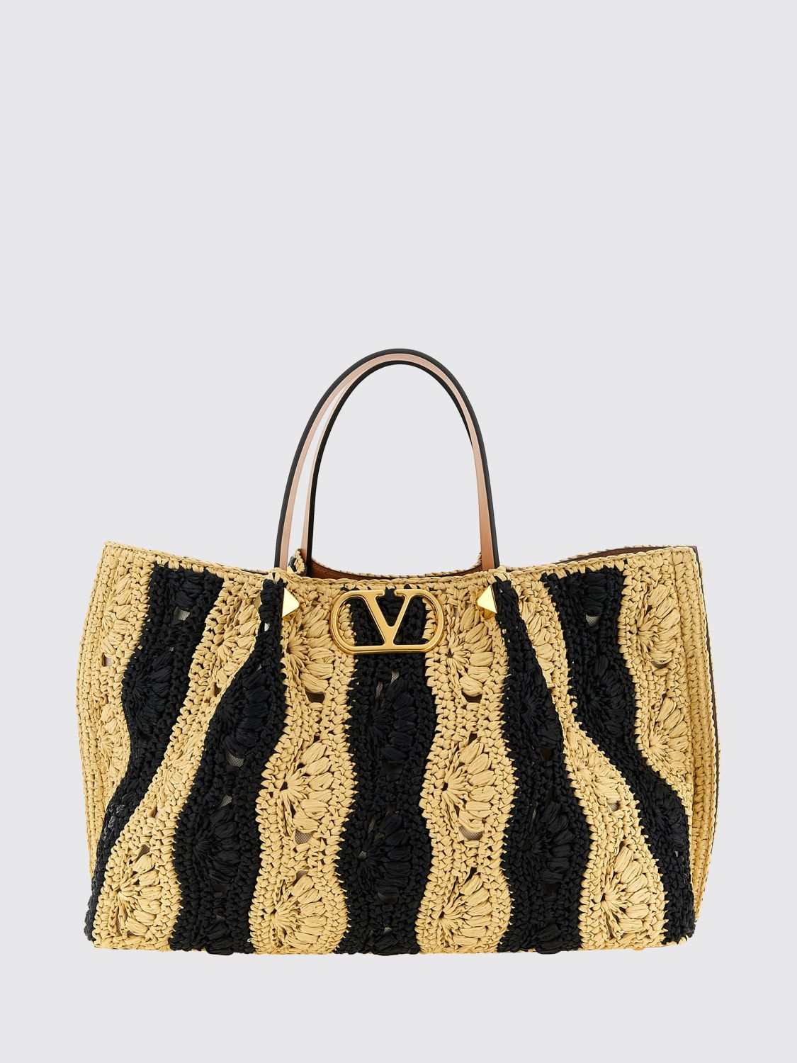 woman's shoulder bag