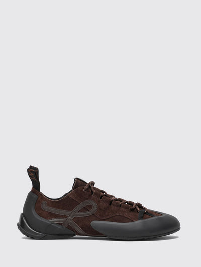 woman's sneakers