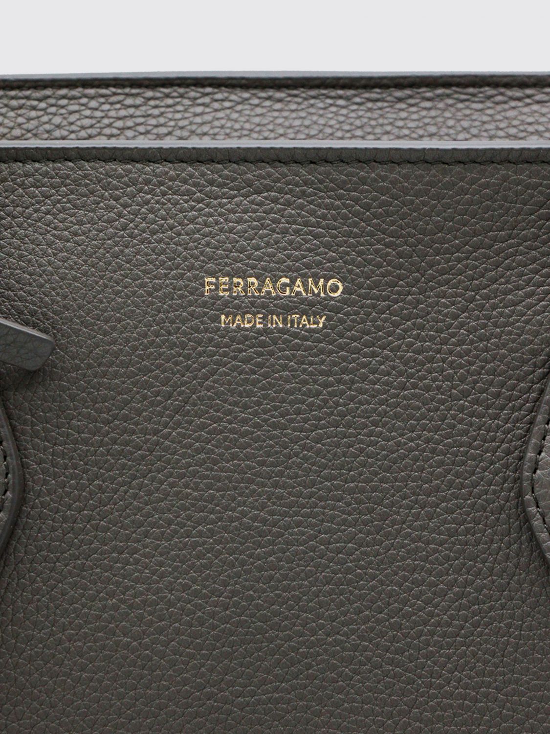 star medium grained leather bag