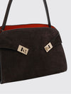 woman's shoulder bag