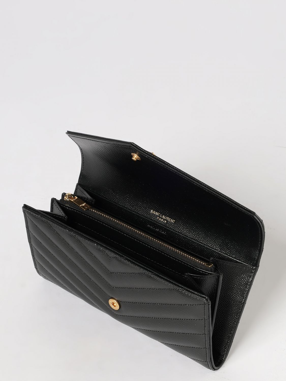 woman's wallet