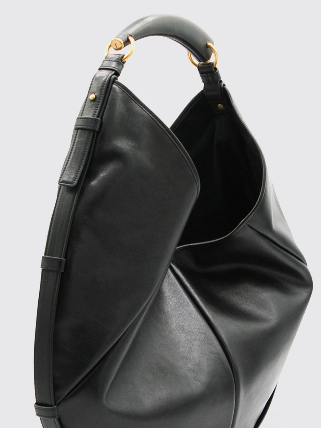 woman's shoulder bag