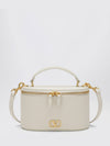 woman's tote bag