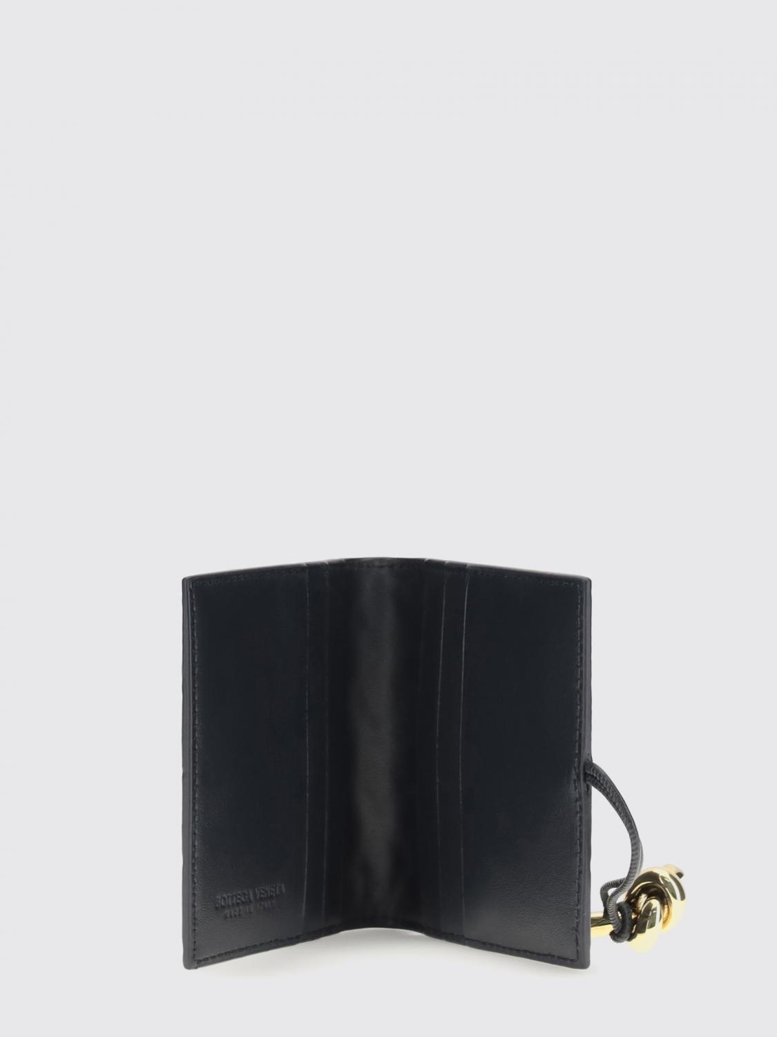 woman's wallet