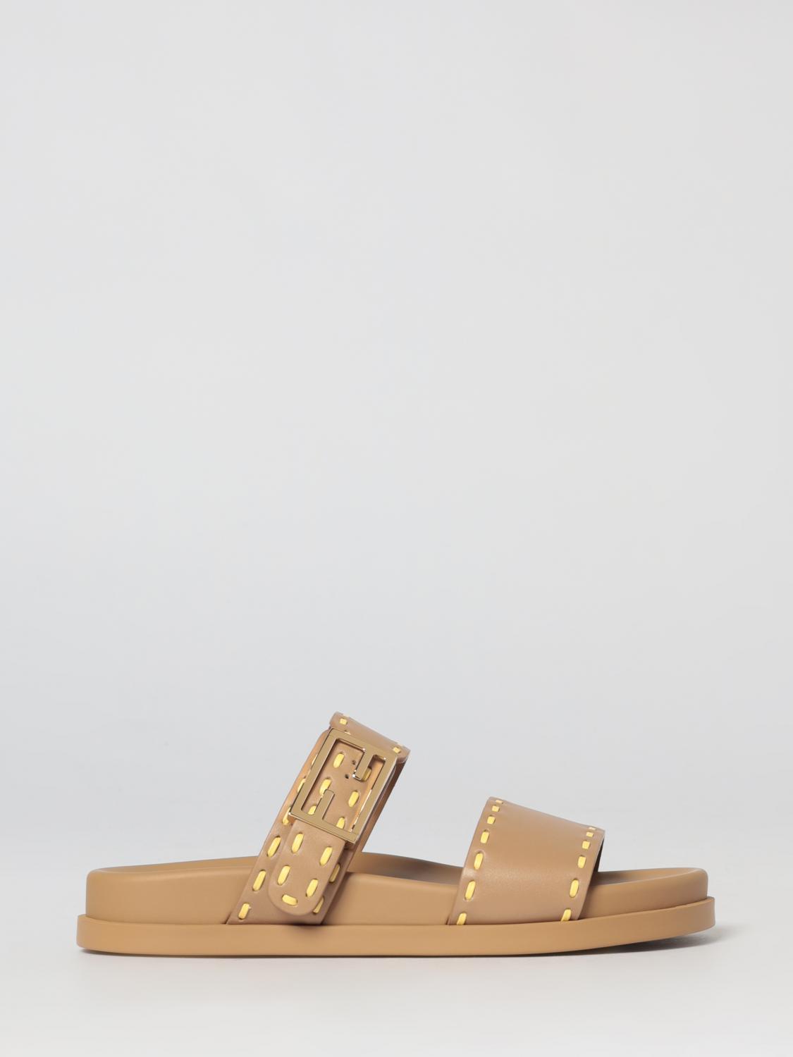 feel leather slippers with contrast stitching