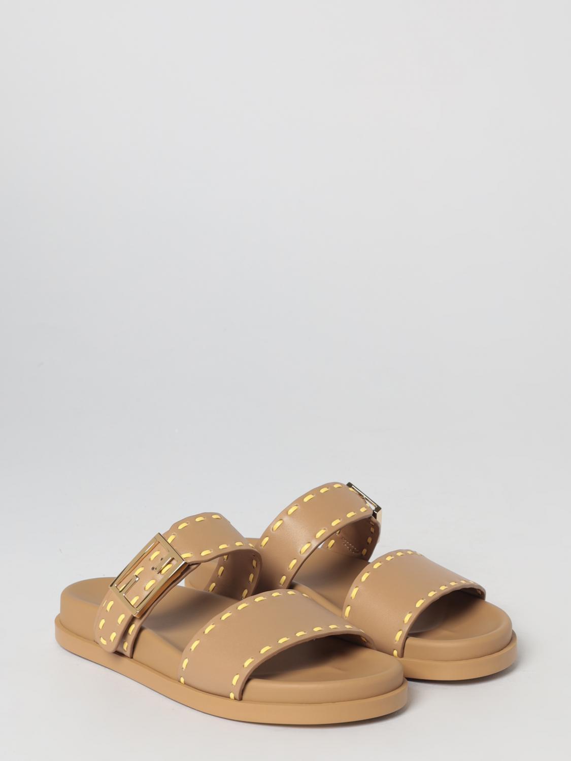 feel leather slippers with contrast stitching
