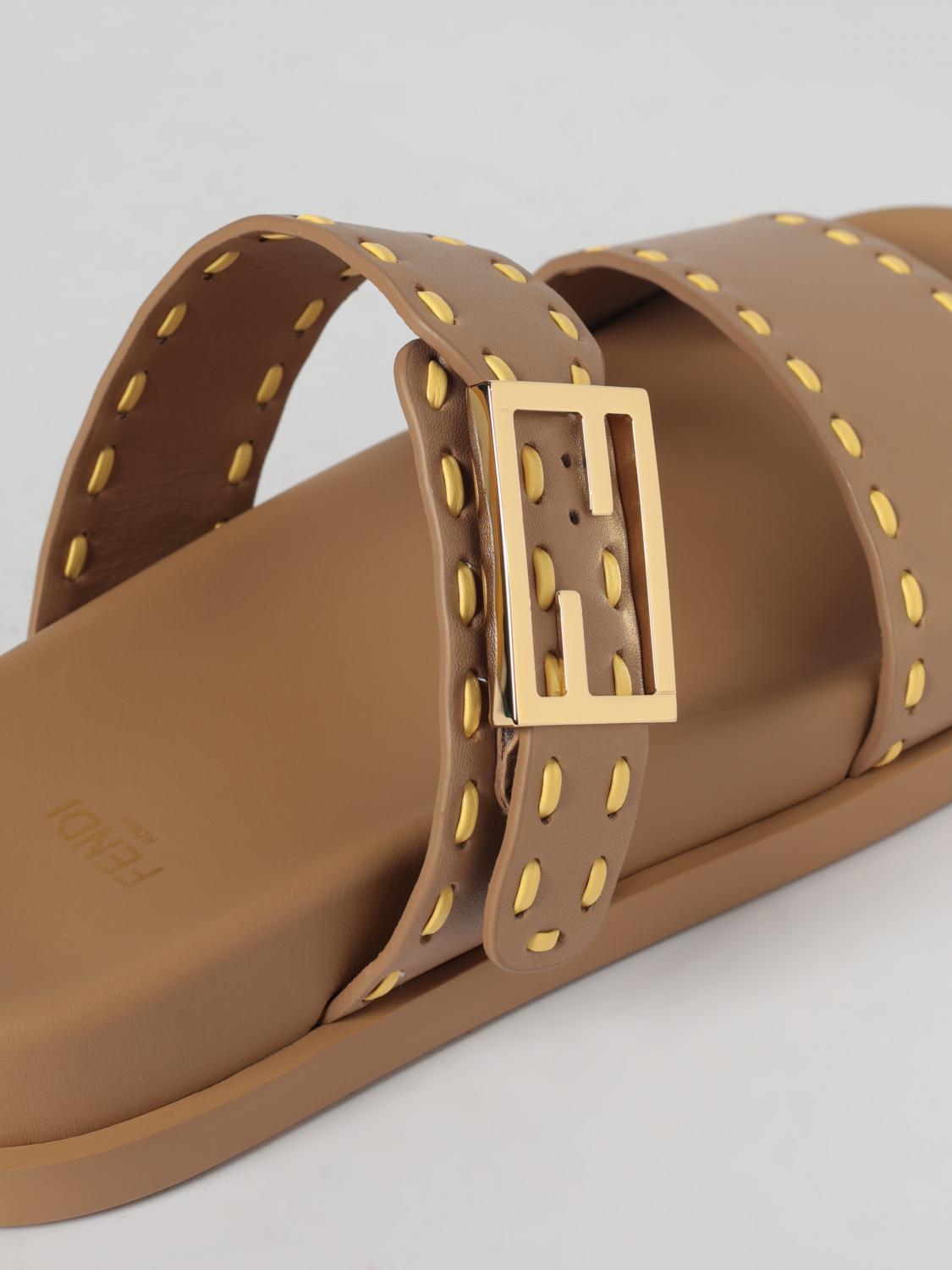 feel leather slippers with contrast stitching