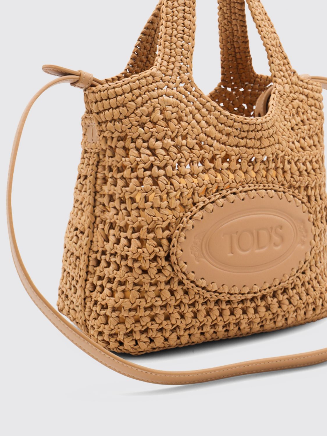 woman's shoulder bag