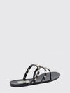 woman's heeled sandal