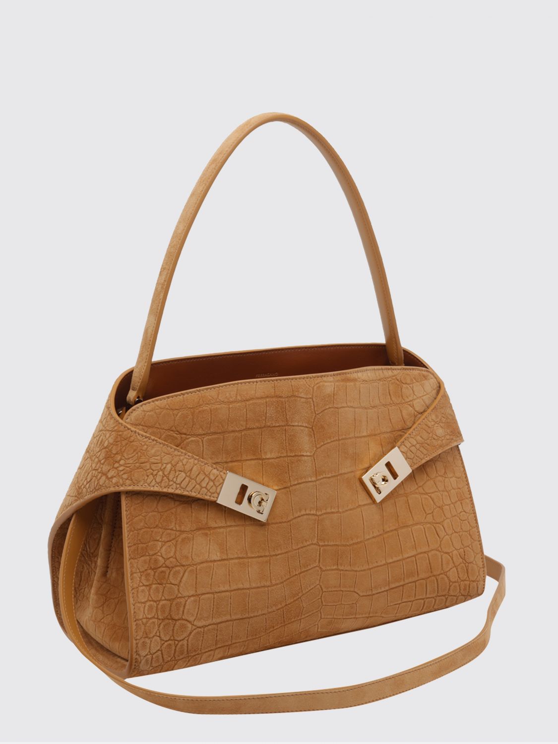 hug soft shoulder bag (m)