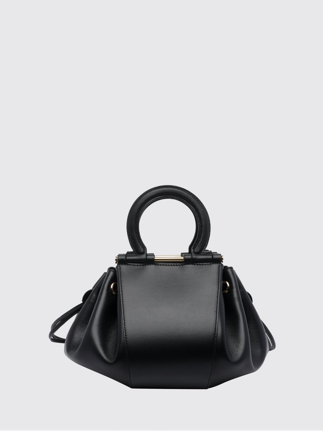 woman's shoulder bag