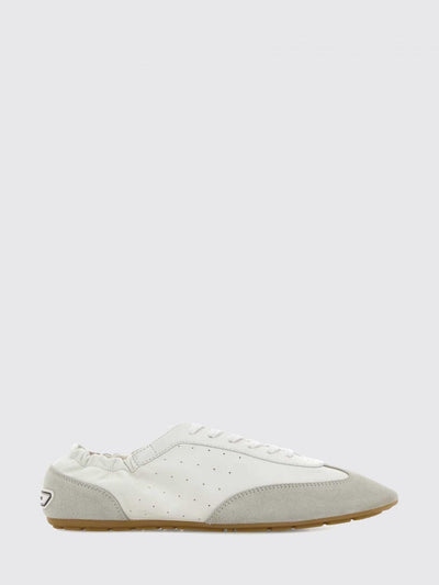 woman's sneakers