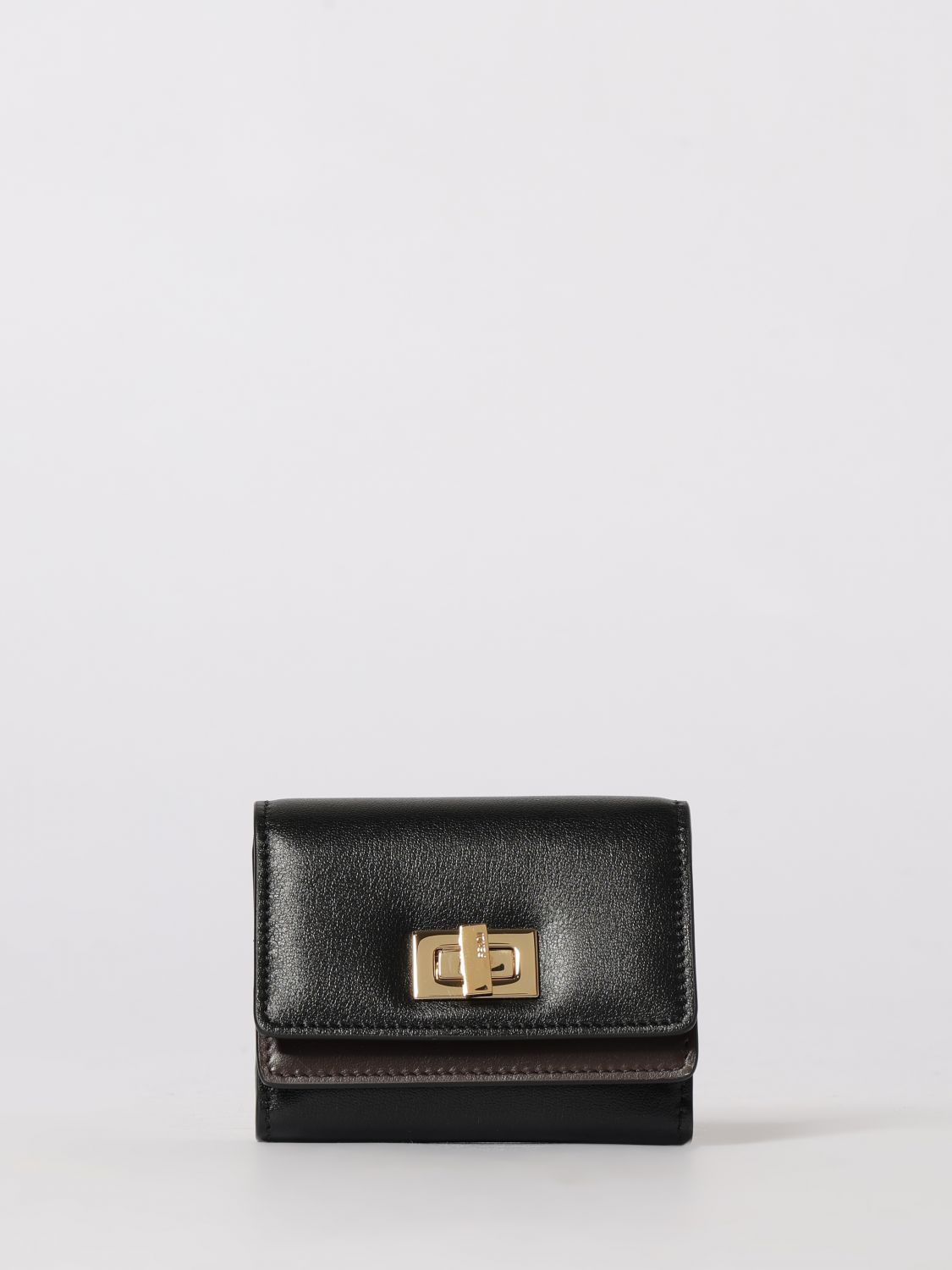 woman's wallet