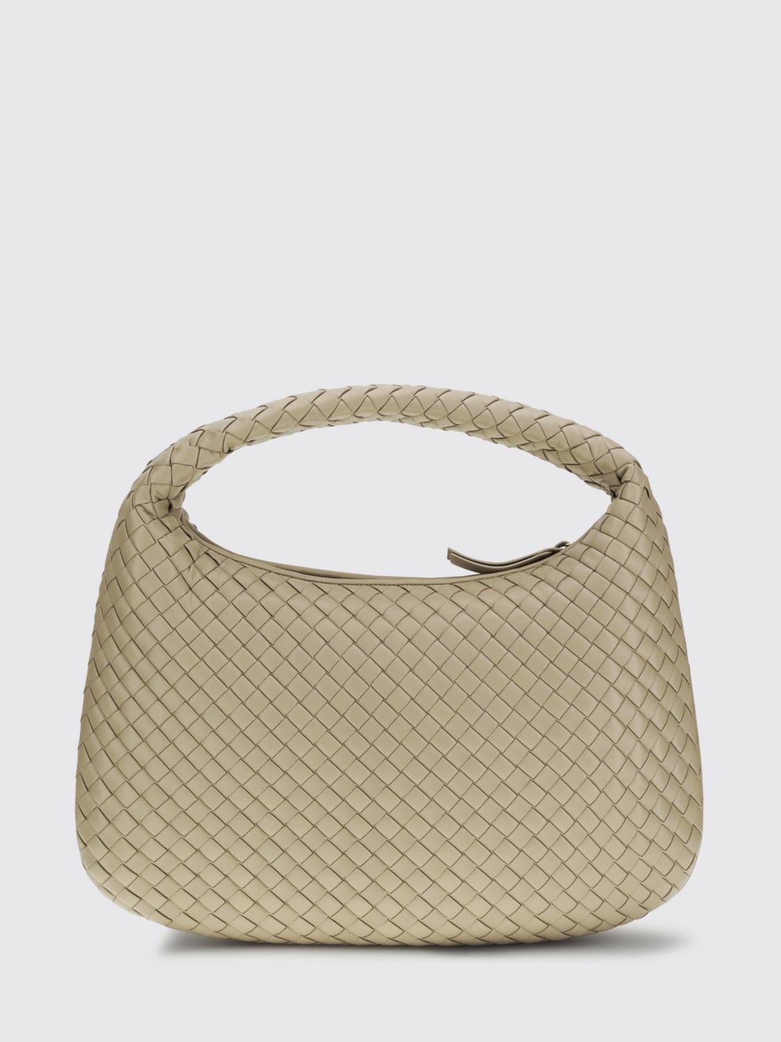 woman's shoulder bag