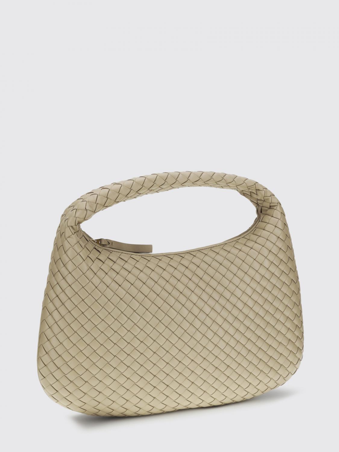 woman's shoulder bag