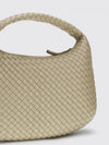 woman's shoulder bag