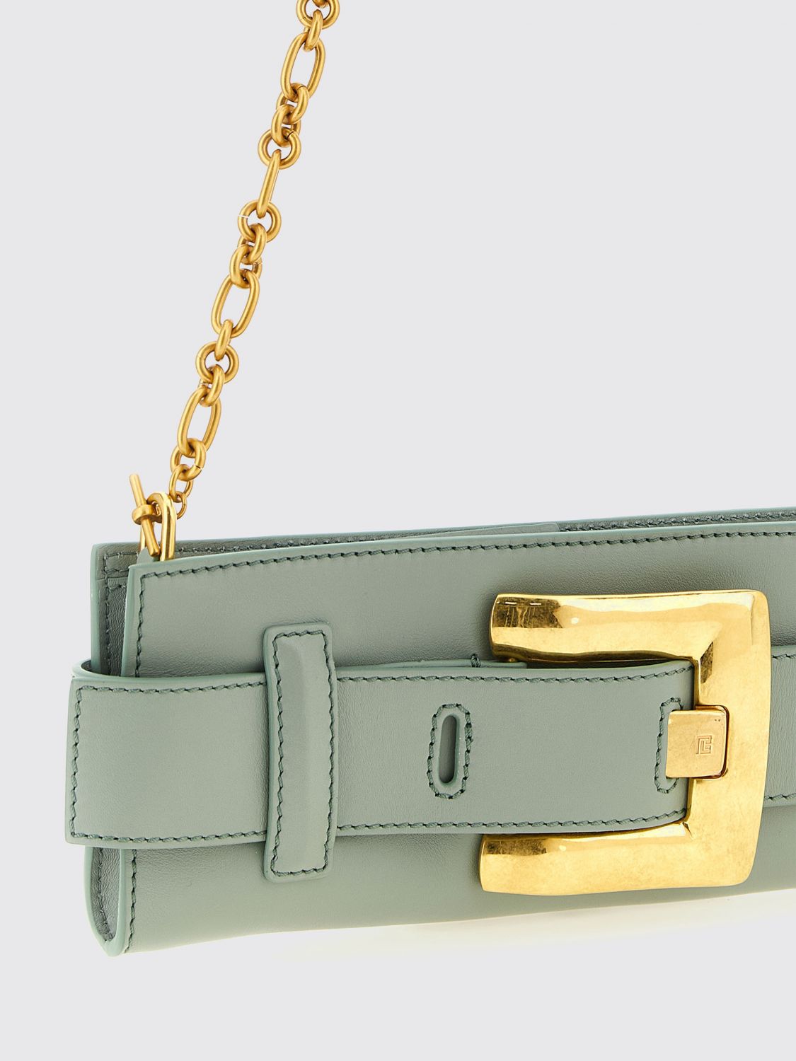 woman's shoulder bag