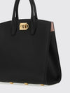 studio box bag (m) leather handbag