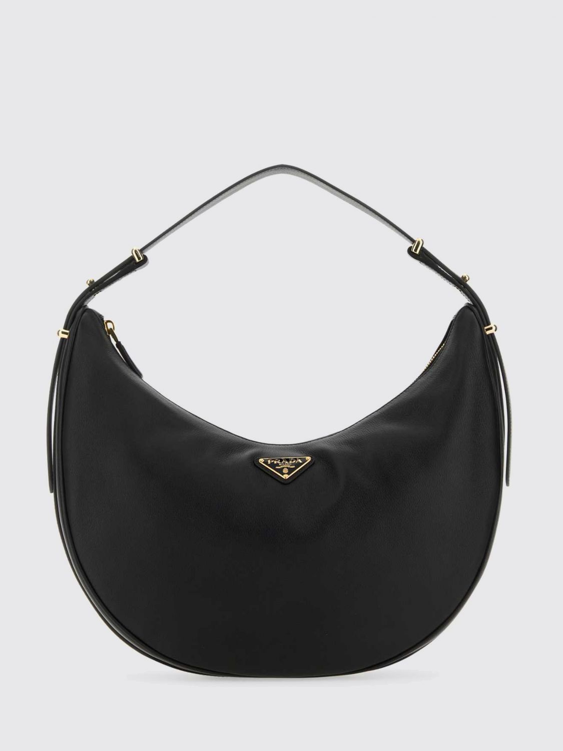 woman's shoulder bag
