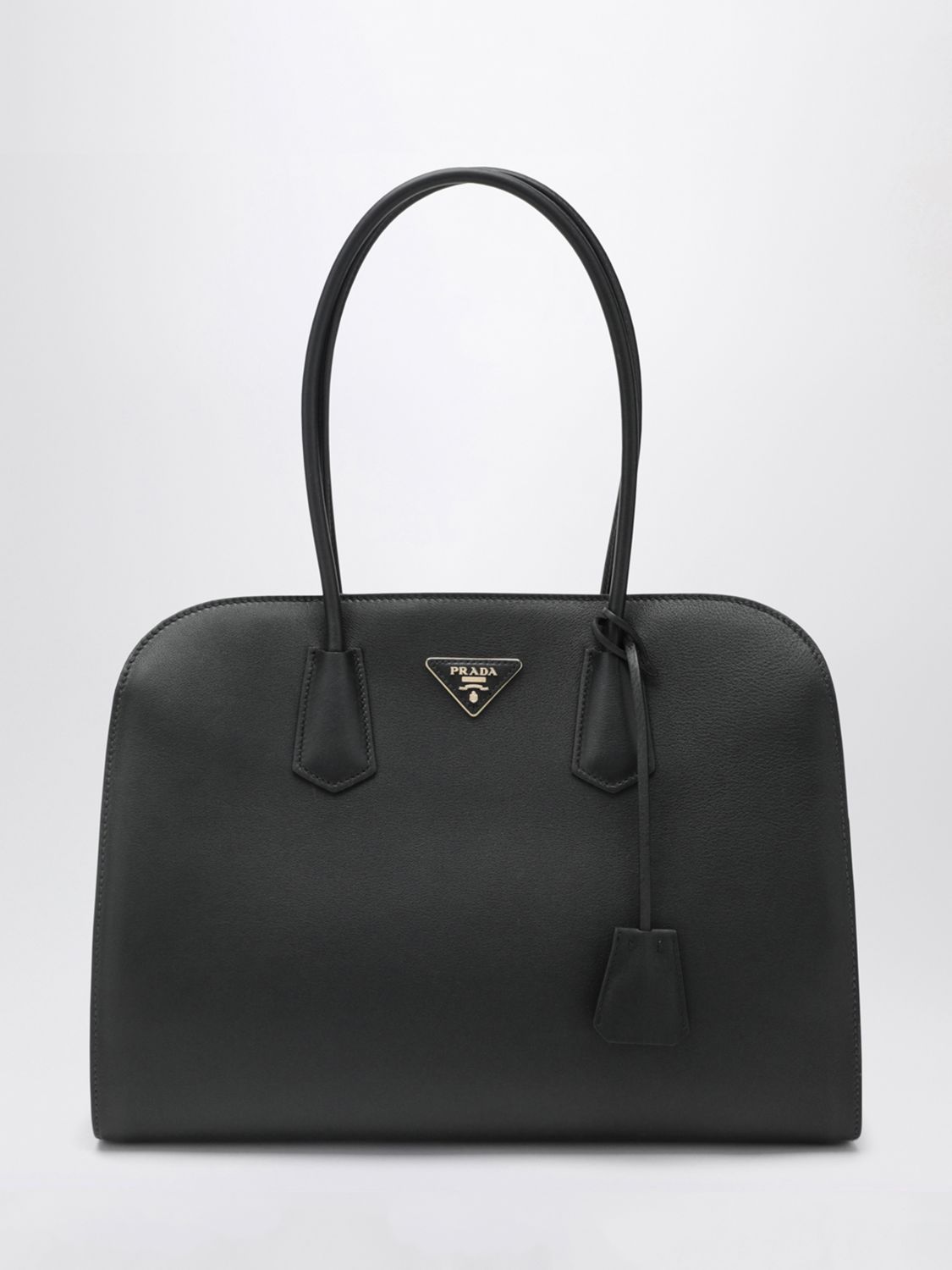 woman's shoulder bag