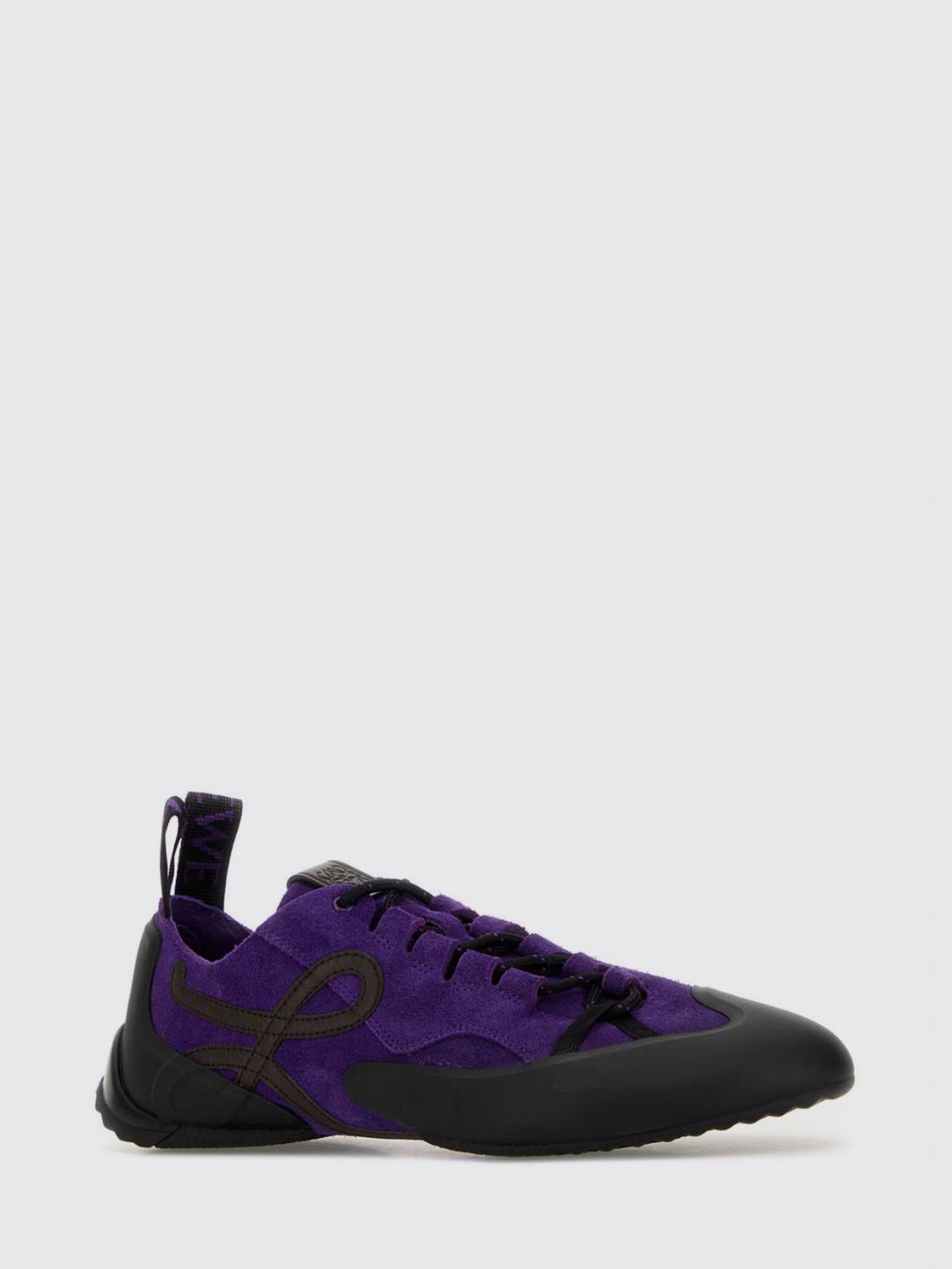 woman's sneakers