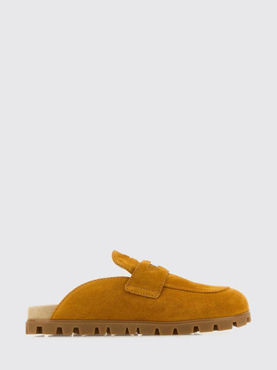 woman's flat shoes