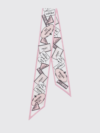 woman's neck scarf