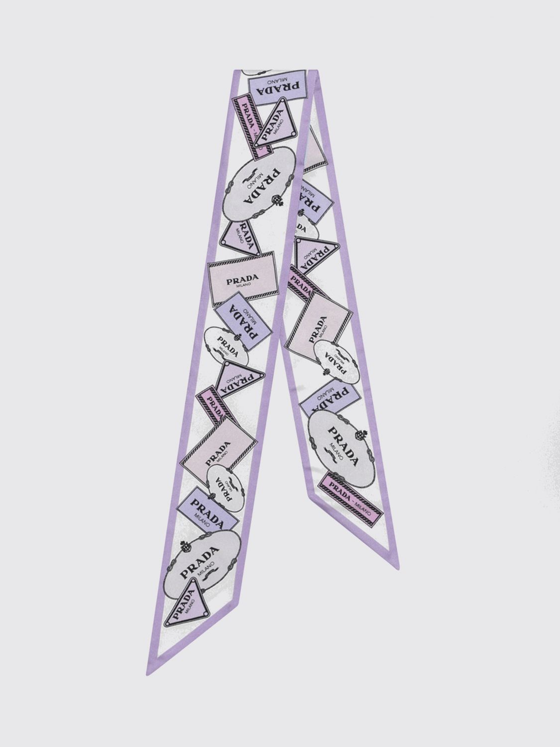 woman's neck scarf