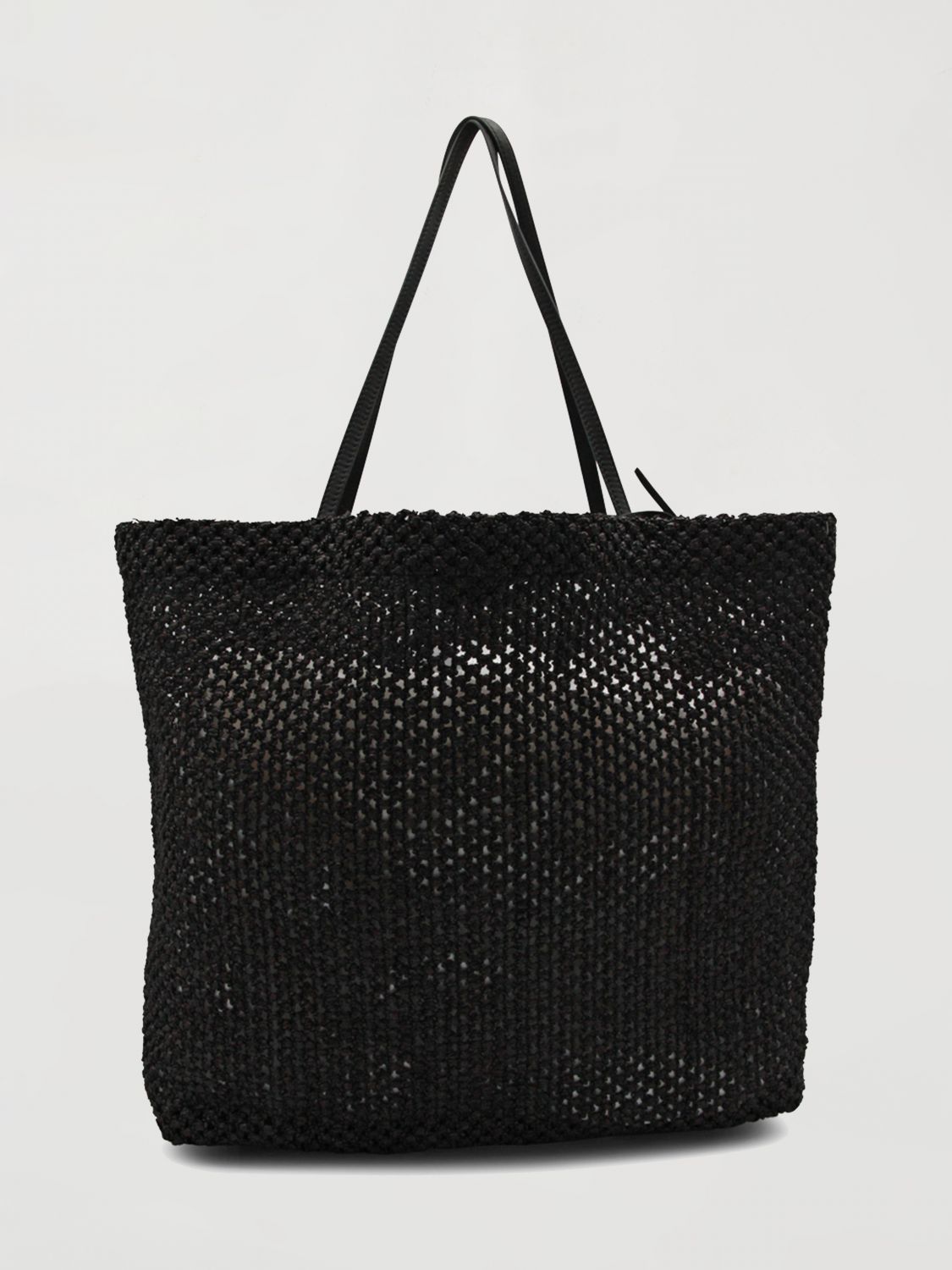 woman's tote bag
