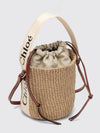 woody raffia bucket bag chloé