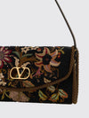 woman's shoulder bag