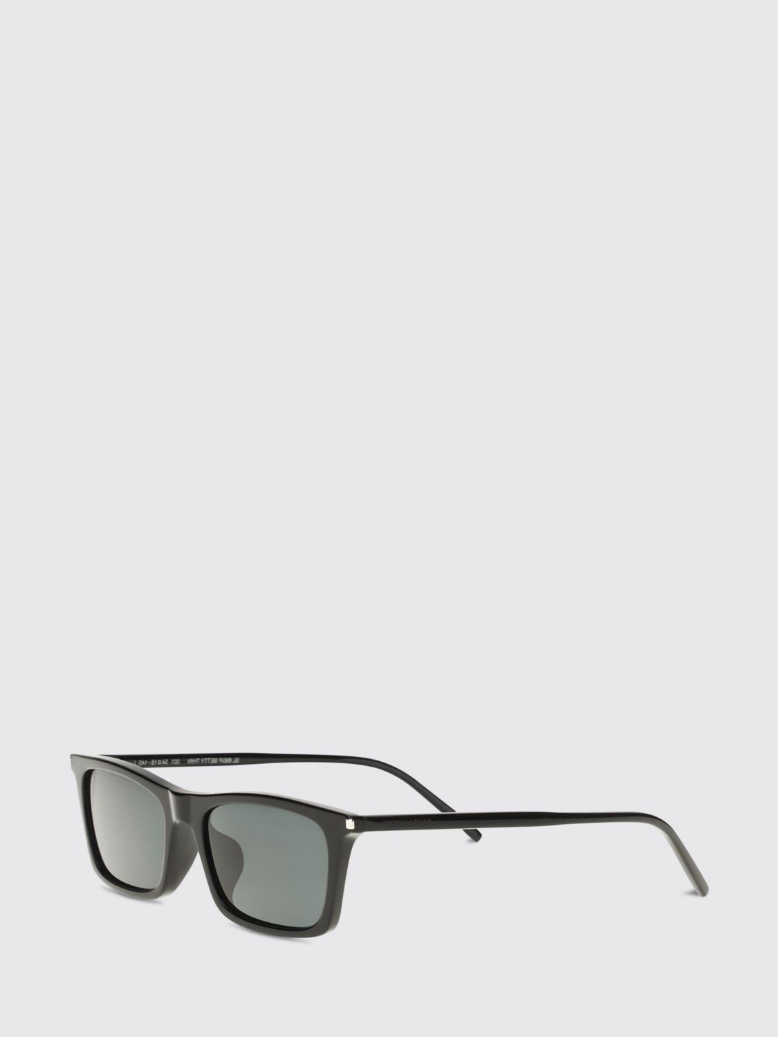 woman's sunglasses
