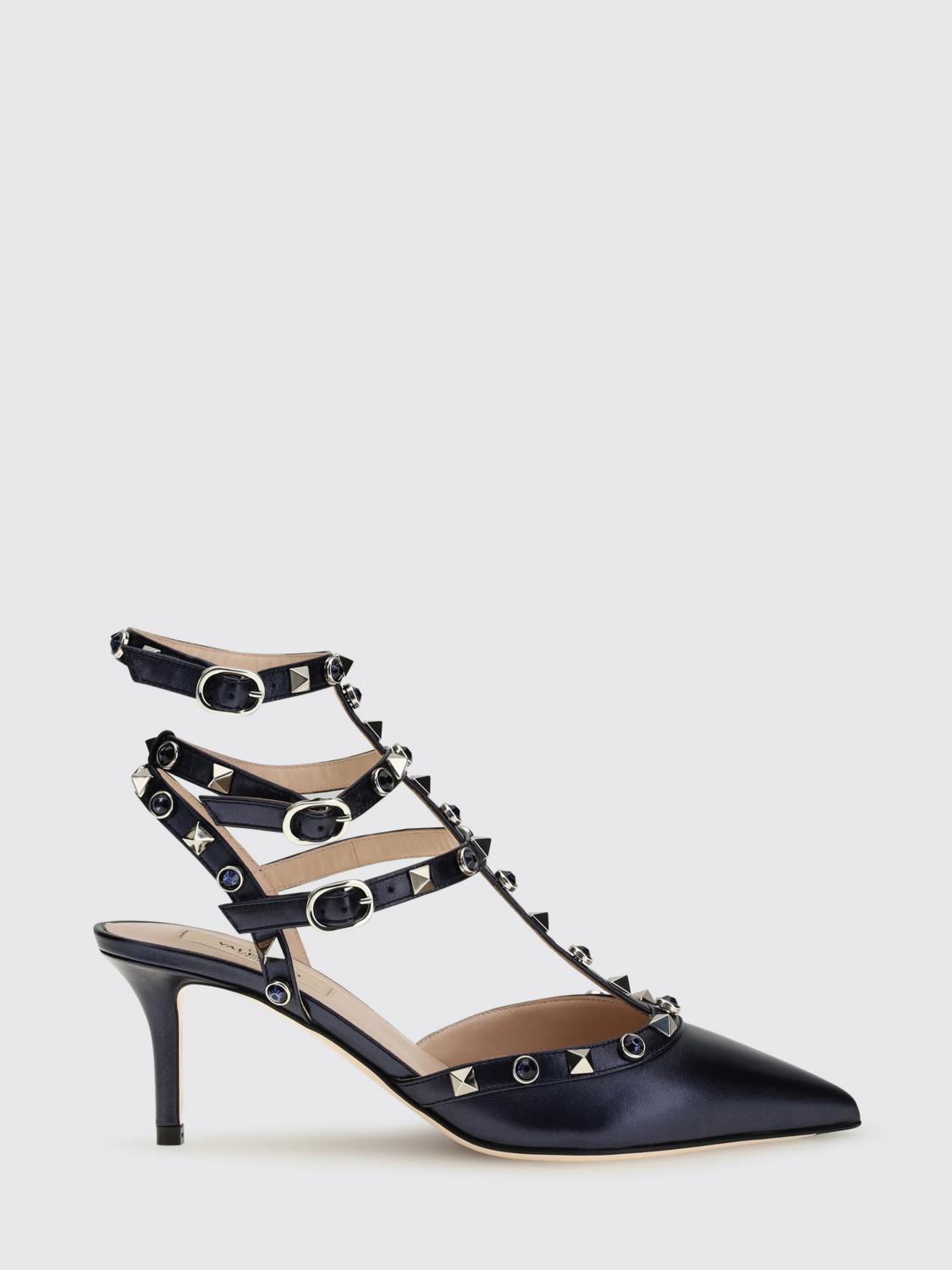 rockstud leather pumps