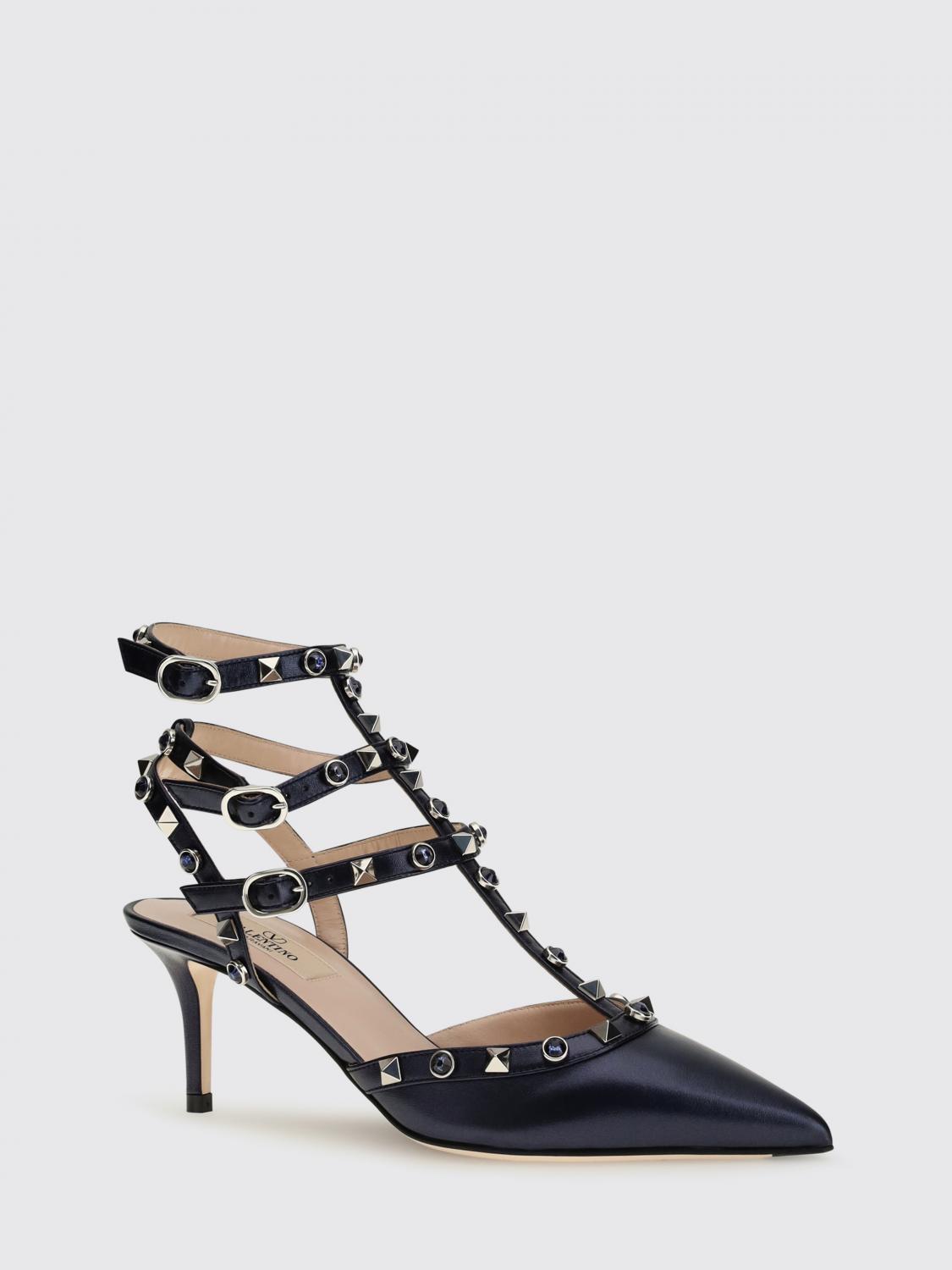 rockstud leather pumps