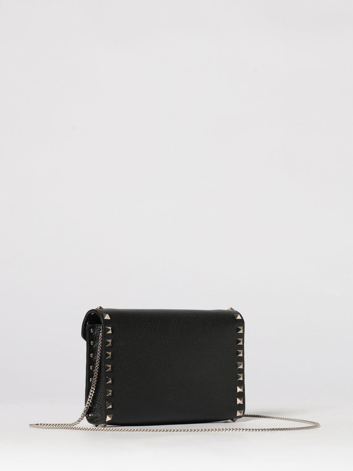rockstud grained leather clutch