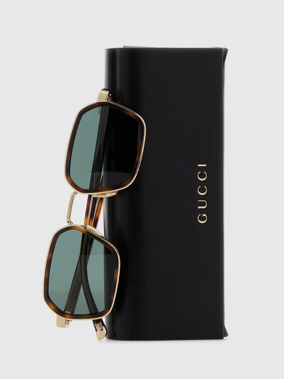woman's sunglasses