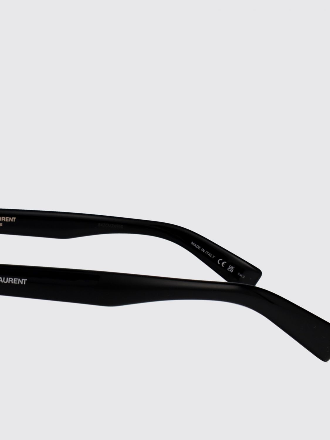 cat-eye sunglasses in acetate with contrast lettering logo