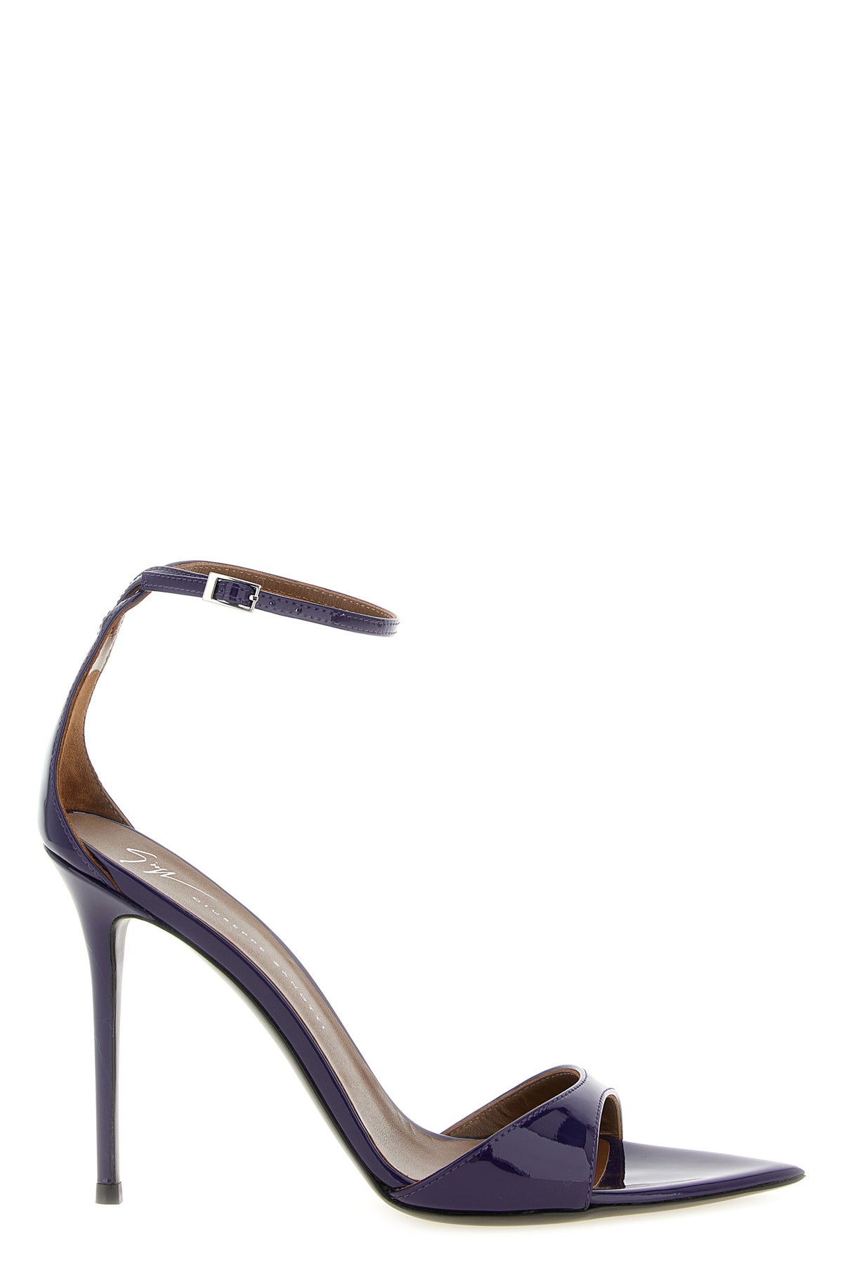 the giuseppe zanotti intriigo strap sandal defines a bold silhouette through a