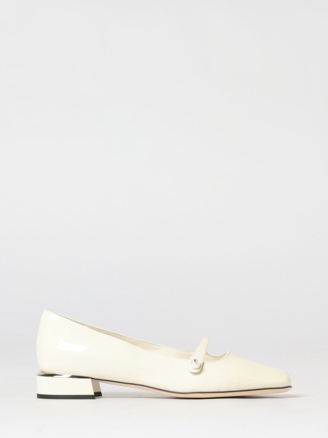 woman's ballet flat