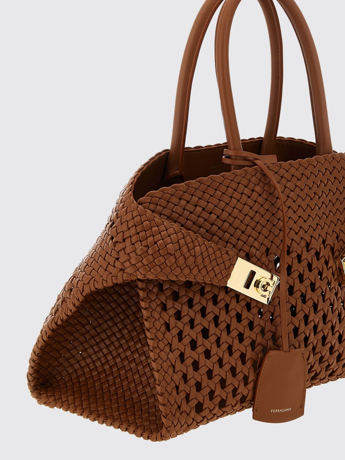 hug woven nappa bag