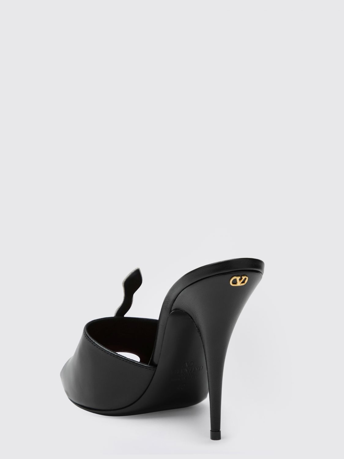woman's heeled sandal