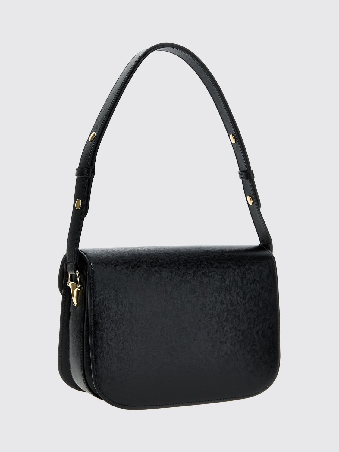woman's shoulder bag