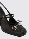 leather pumps with horsebit