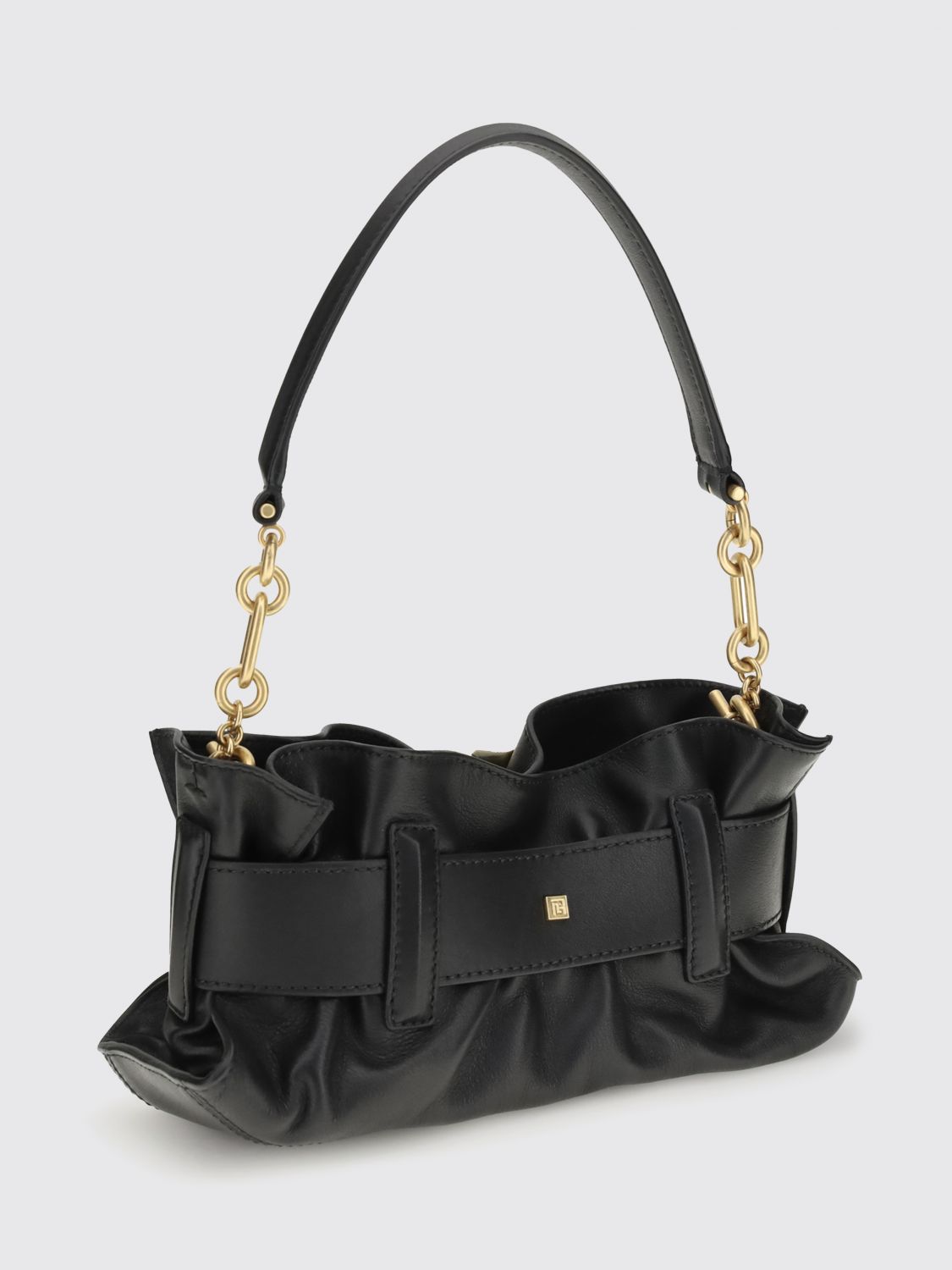woman's shoulder bag