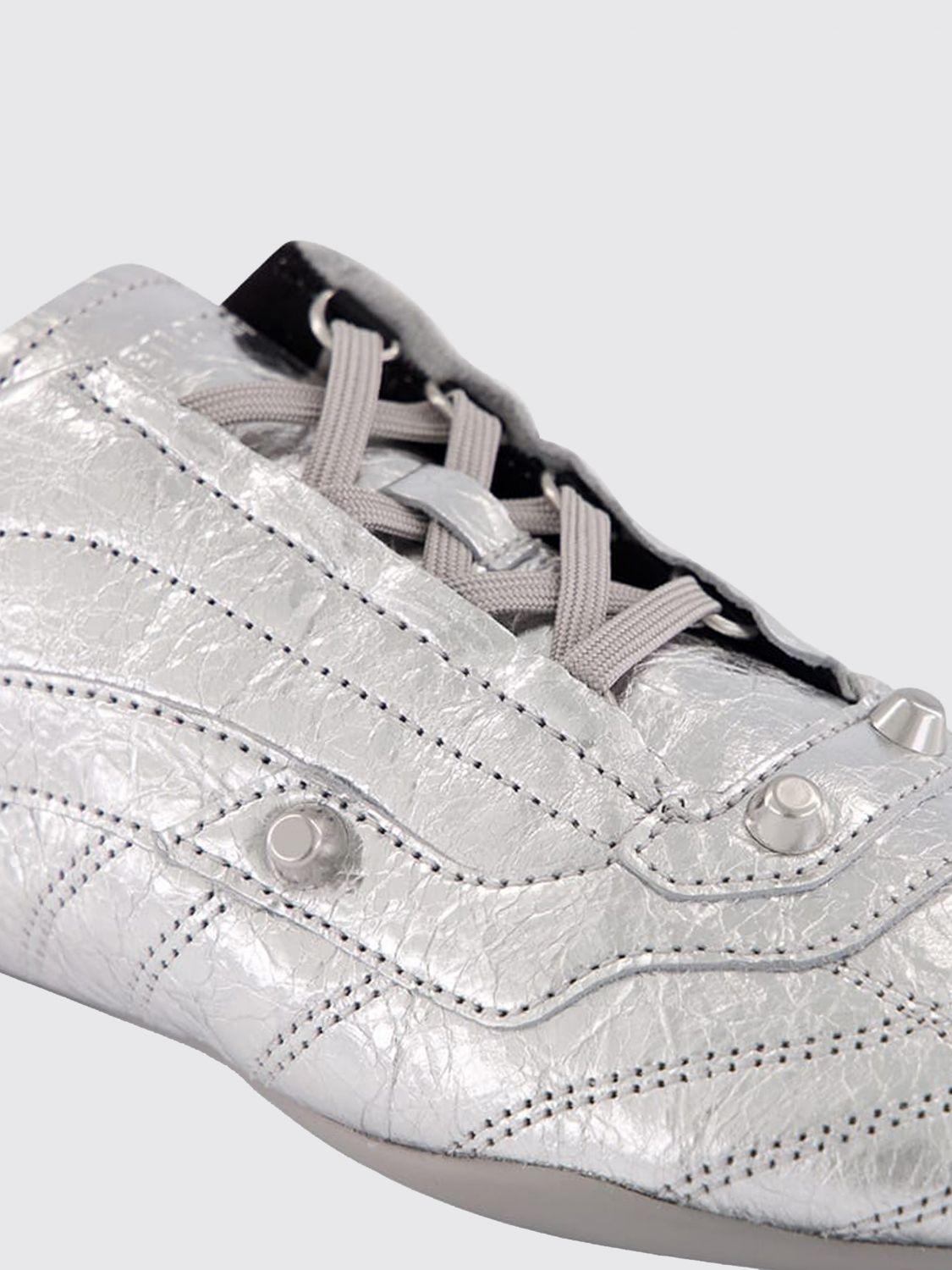woman's sneakers