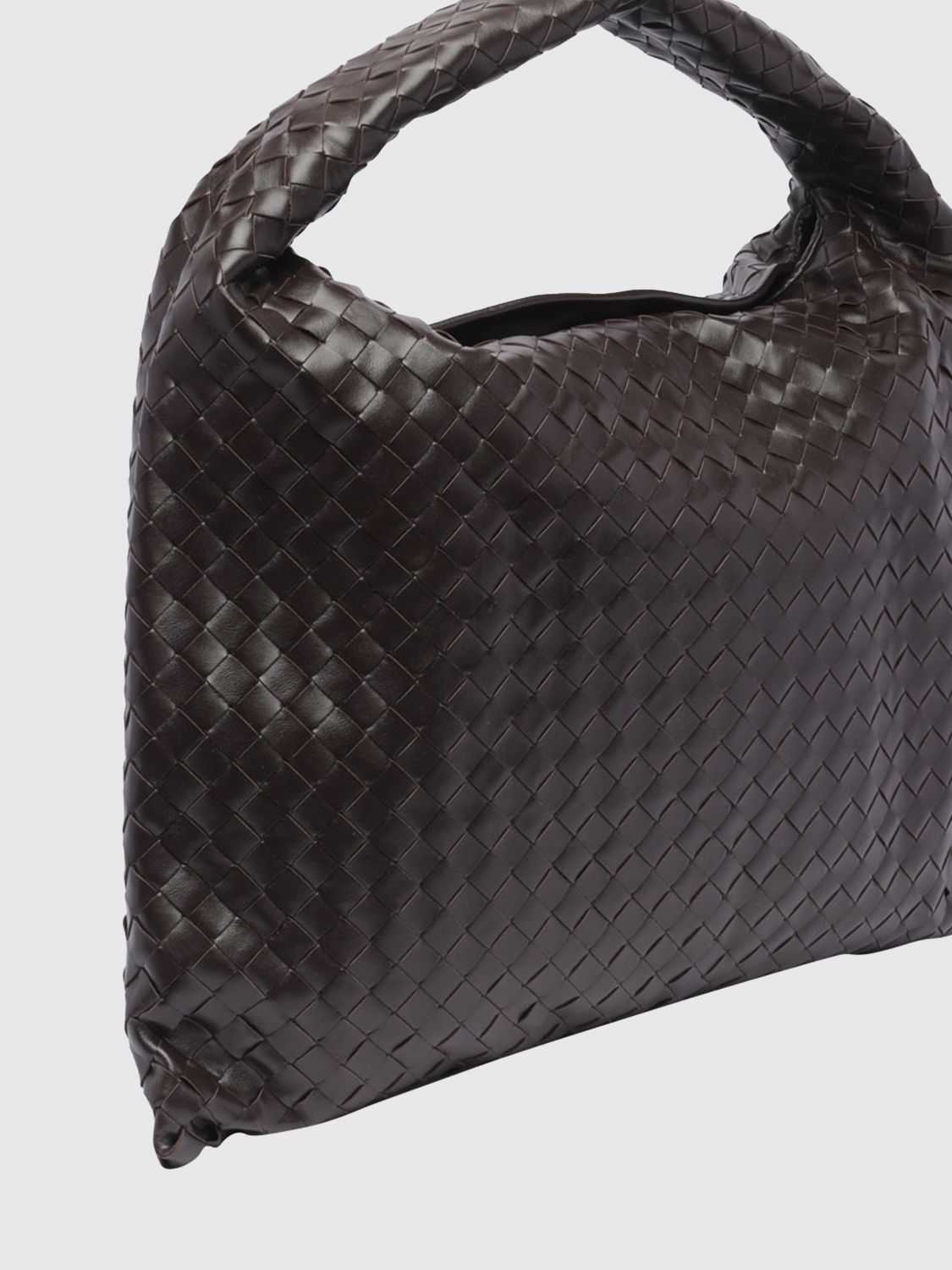 woman's shoulder bag