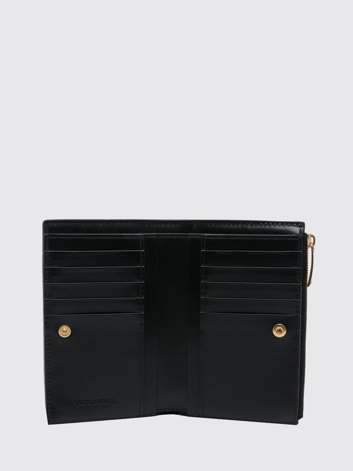 woman's wallet